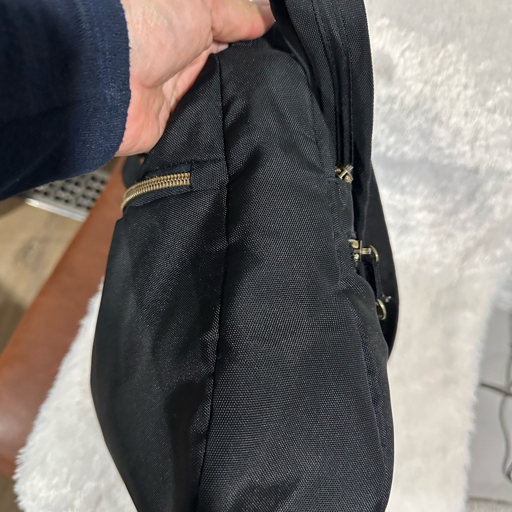 Travelon shoulder bag perfect condition - Picture 6 of 8